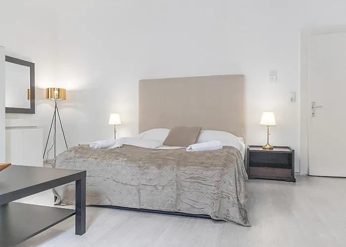 Stunning 1br - Ideal For 3 People, Prime Location Vídeň